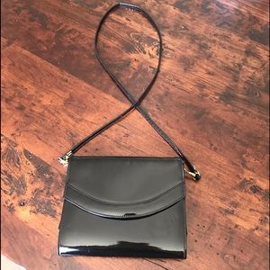 Retro black patent leather purse